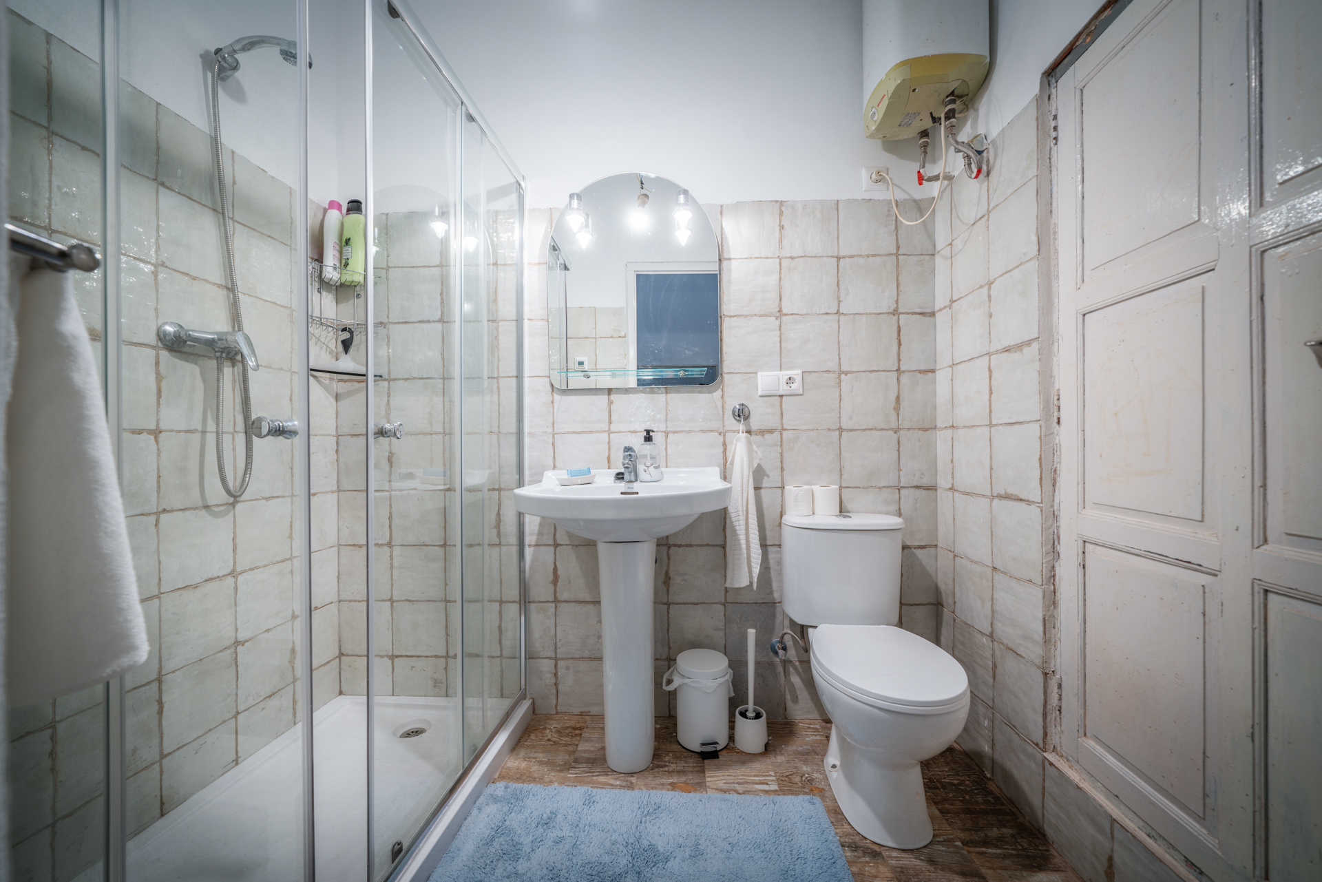 Room 2 Bathroom with underfloor heating